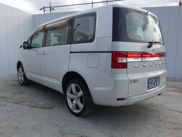 MITSUBISHI DELICA D:5 2WD 2008