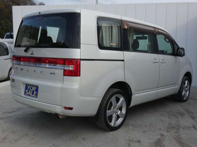 MITSUBISHI DELICA D:5 2WD 2008