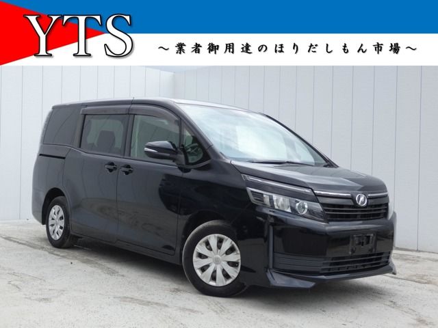 TOYOTA VOXY 2014