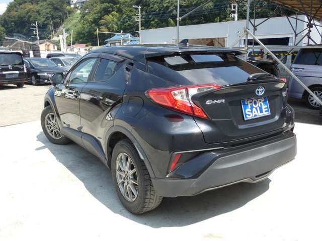 TOYOTA C-HR 2017