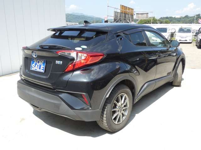 TOYOTA C-HR 2017