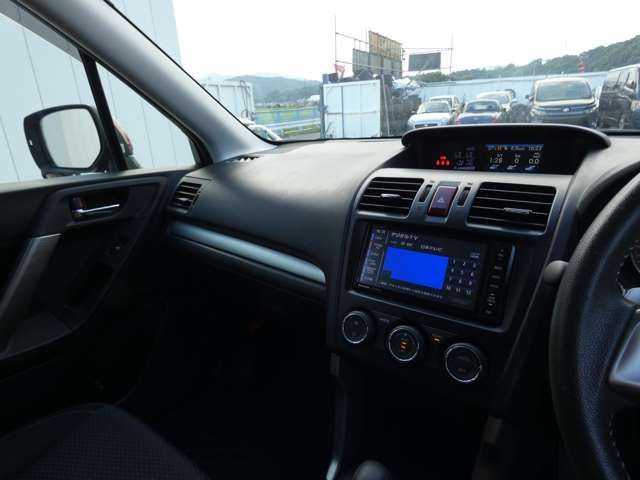 SUBARU FORESTER 2014