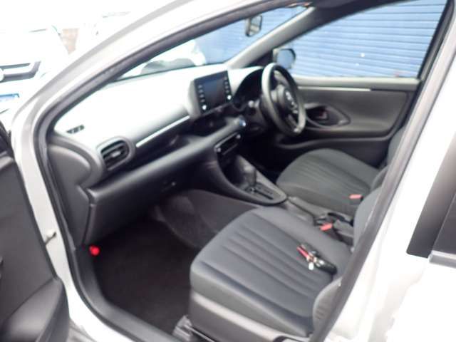 TOYOTA YARIS HYBRID 2020