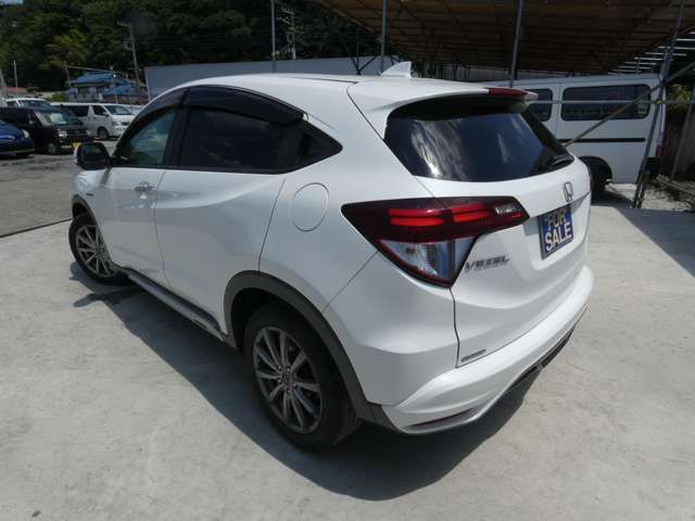 HONDA VEZEL HYBRID 2014