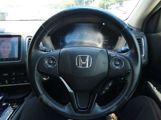 HONDA VEZEL HYBRID 2014