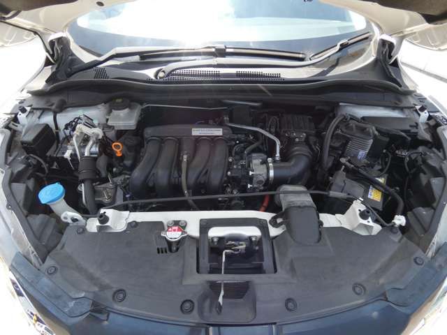 HONDA VEZEL HYBRID 2014