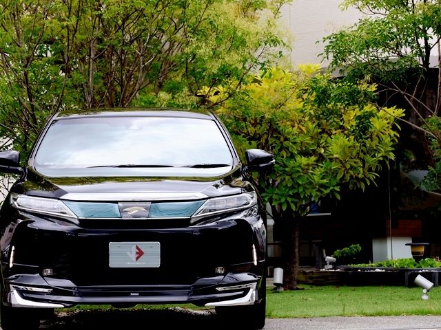 TOYOTA HARRIER 2WD 2017