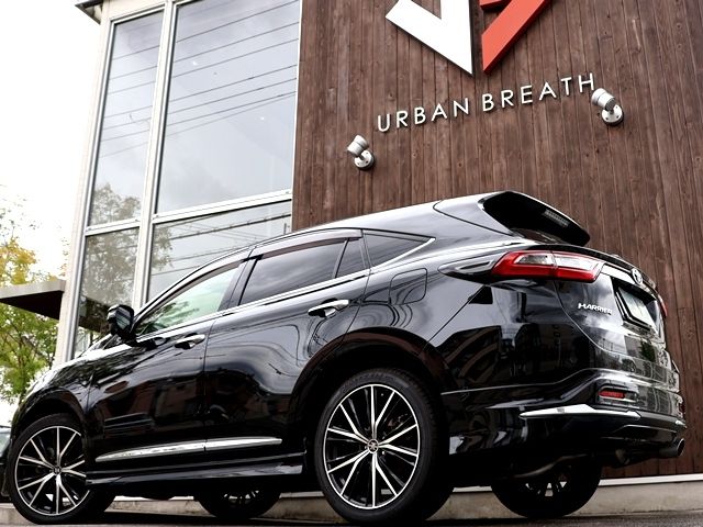 TOYOTA HARRIER 2WD 2017