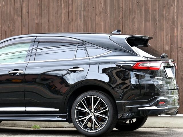 TOYOTA HARRIER 2WD 2017