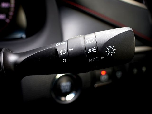 TOYOTA HARRIER 2WD 2017