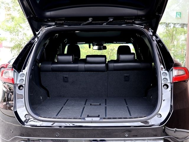 TOYOTA HARRIER 2WD 2017