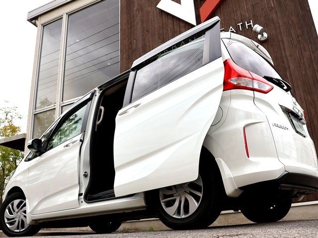 HONDA FREED plus 2019