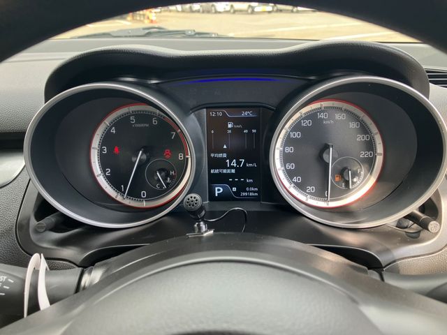 SUZUKI SWIFT 4WD 2022