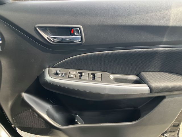 SUZUKI SWIFT 4WD 2022