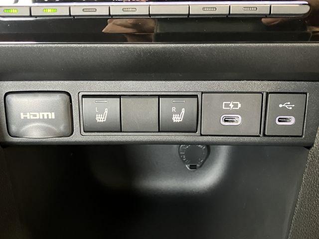 TOYOTA YARIS CROSS HYBRID 2025