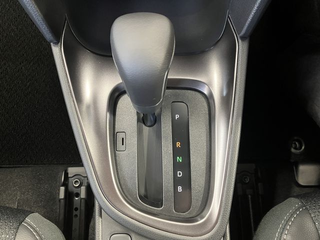 TOYOTA YARIS CROSS HYBRID 2025