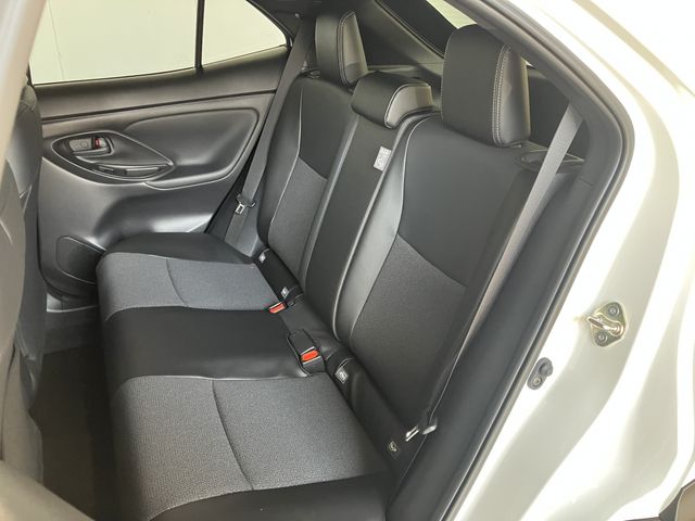 TOYOTA YARIS CROSS HYBRID 2025