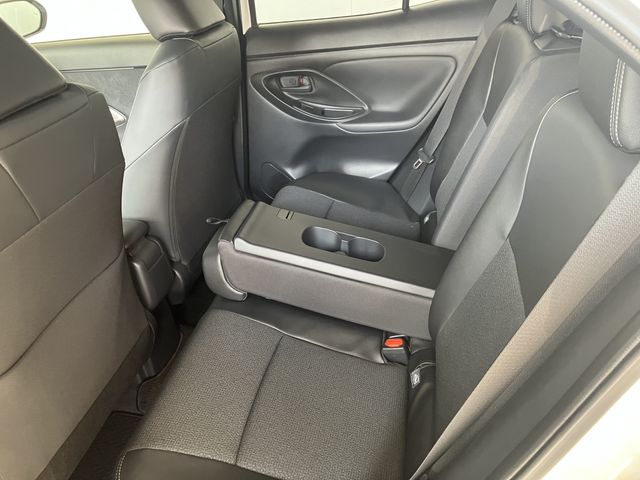 TOYOTA YARIS CROSS HYBRID 2025