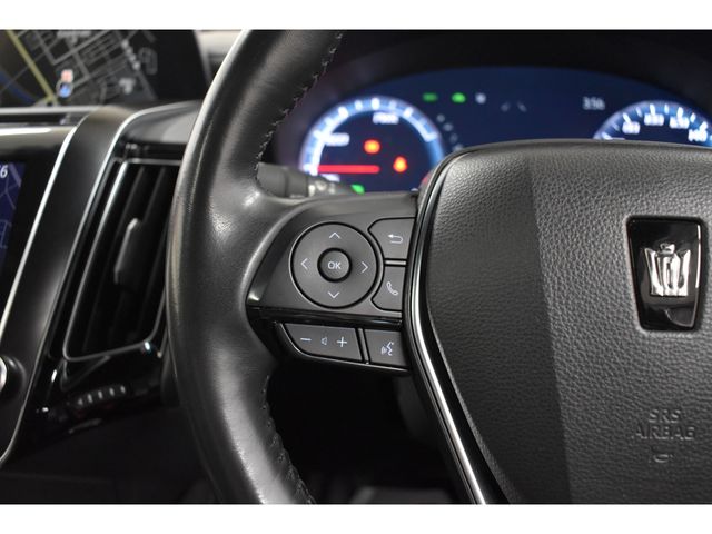 TOYOTA CROWN sedan hybrid 4WD 2019