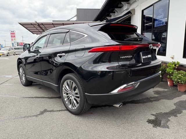 TOYOTA HARRIER 2WD 2023