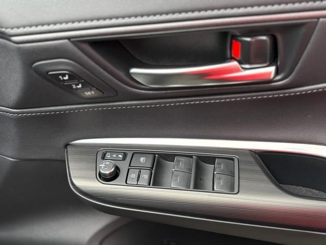 TOYOTA HARRIER 2WD 2023