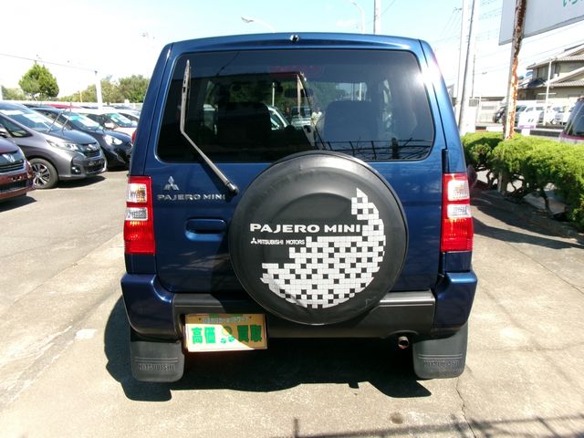 MITSUBISHI PAJERO MINI 4WD 2011