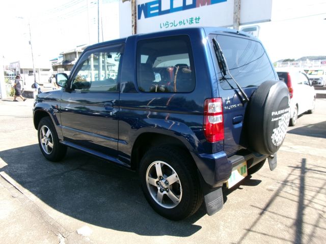 MITSUBISHI PAJERO MINI 4WD 2011