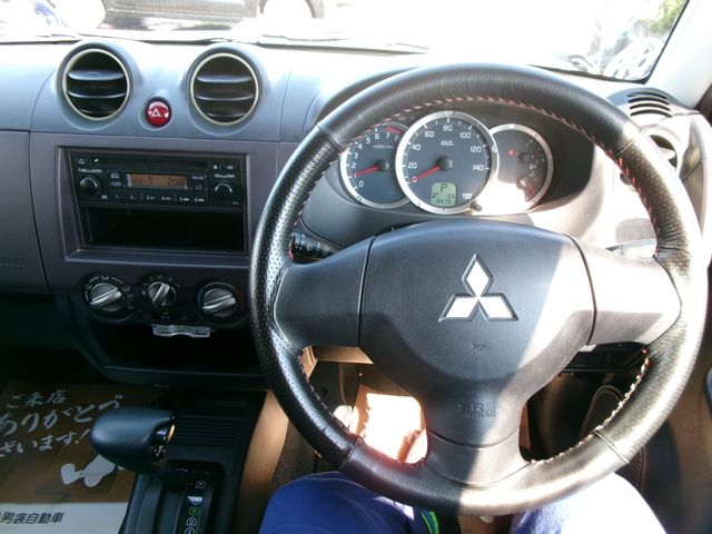 MITSUBISHI PAJERO MINI 4WD 2011