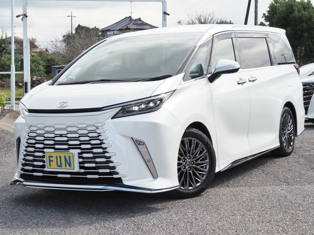 TOYOTA ???? LM500h 2025