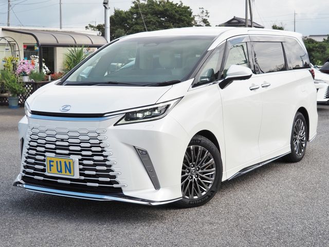 TOYOTA ???? LM500h 2025