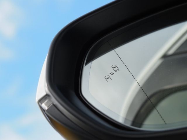 TOYOTA ???? LM500h 2025