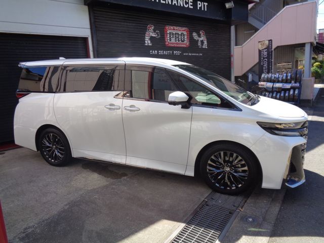 TOYOTA VELLFIRE  HYBRID 2024