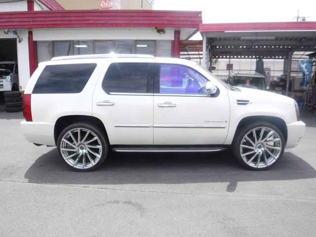 CADILLAC CADILLAC ESCALADE 2013