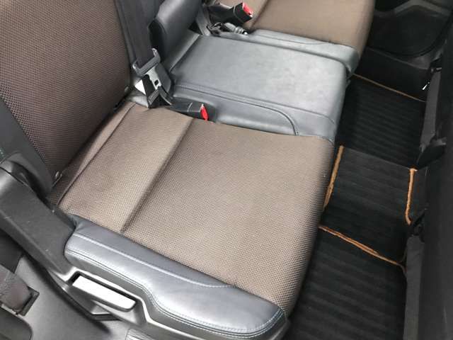 SUBARU EXIGA CROSSOVER 7 2016