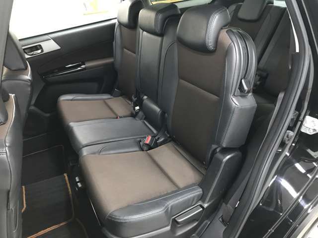 SUBARU EXIGA CROSSOVER 7 2016