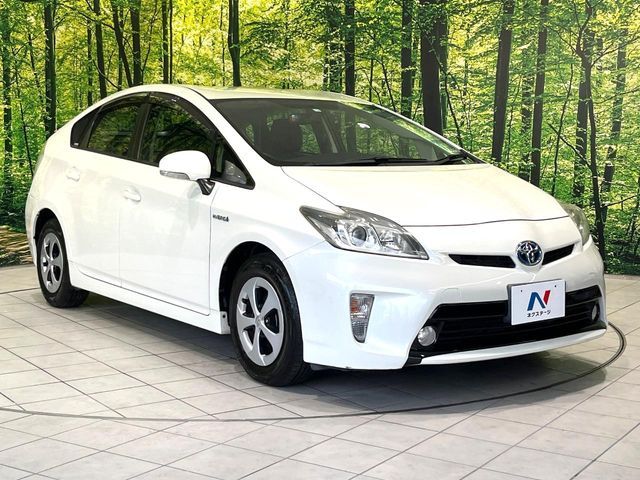TOYOTA PRIUS 2012