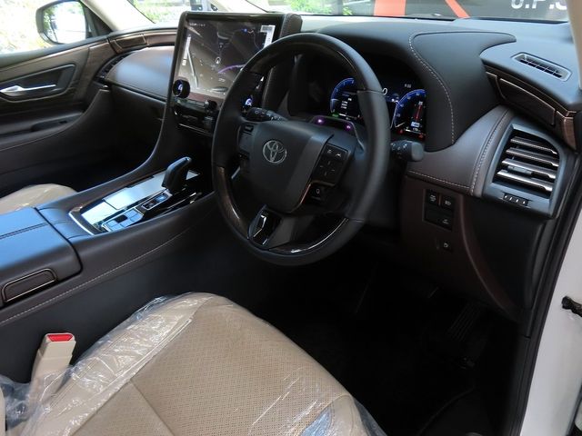 TOYOTA ALPHARD hybrid 4WD 2025