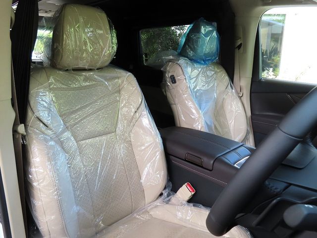 TOYOTA ALPHARD hybrid 4WD 2025