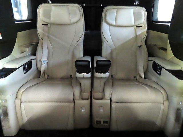 TOYOTA ALPHARD hybrid 4WD 2025