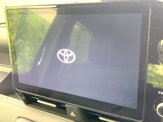 TOYOTA VOXY HYBRID 2022