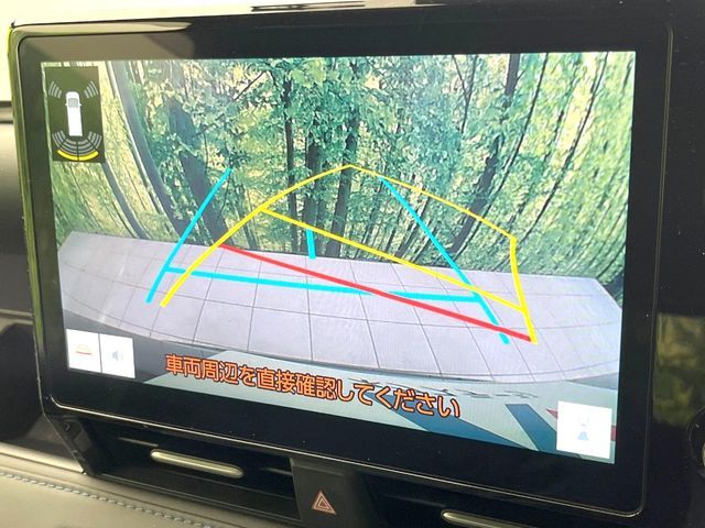 TOYOTA VOXY HYBRID 2022