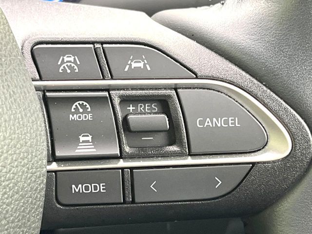 TOYOTA VOXY HYBRID 2022