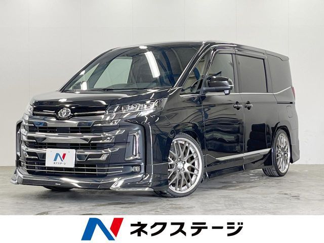 TOYOTA NOAH 4WD 2023