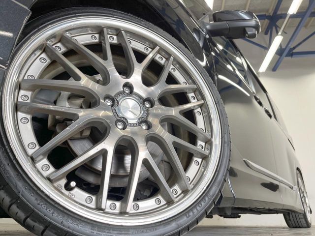 TOYOTA NOAH 4WD 2023