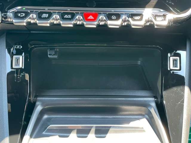 PEUGEOT PEUGEOT 208 2022