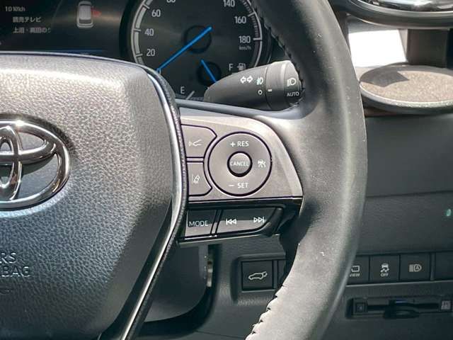 TOYOTA HARRIER HYBRID 2021