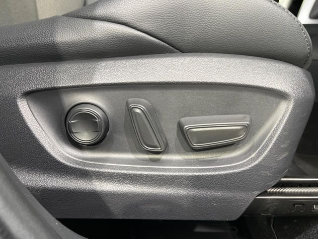 TOYOTA COROLLA CROSS HYBRID 2024