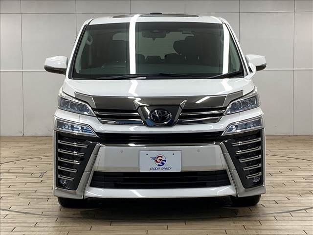 TOYOTA VELLFIRE 2020
