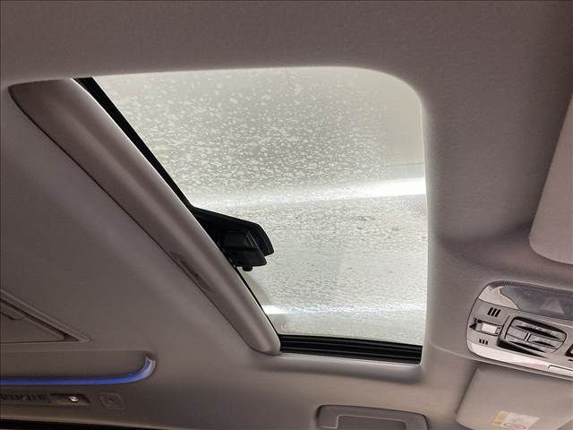 TOYOTA VELLFIRE 2020