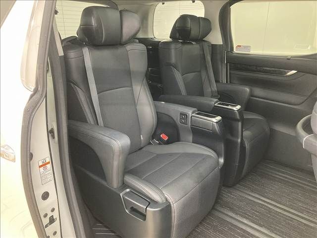 TOYOTA VELLFIRE 2020